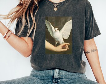 Art Tshirt | Kazuo Oga - White Dove on Hand | Vintage Tshirt | Nature Tshirt | Aesthetic Tshirt