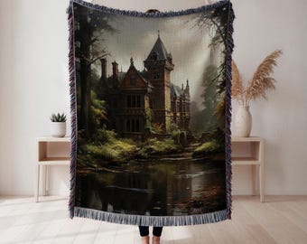 Gotische Burg gewebte Decke, atmosphärische Landschaft, Tapisserie, Fantasy Wohndekor, Geschenk für Architekturliebhaber, Wandbehang