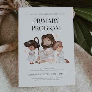 Könnte beinhalten: Eine weiße Einladungskarte mit dem Text "PRIMARY PROGRAM" und einer Illustration von Jesus mit Kindern. Die Karte enthält auch Veranstaltungsdetails: 10. November, 9:00 - 10:00 Uhr und den Veranstaltungsort in Denver, CO.
