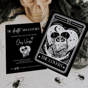 Plantilla de invitación de renovación de voto de carta de tarot editable, invitación divertida de bricolaje de Halloween The Lovers, invitaciones de aniversario de boda góticas, 1136