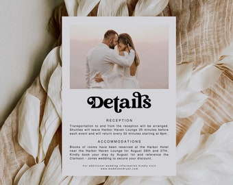 Peut inclure: Une invitation de mariage avec une photo d'un couple qui s'embrasse. L'invitation détaille la réception et l'hébergement au Harbor Haven Lounge et au Harbor Hotel. Le texte comprend la date, l'heure et les coordonnées pour le mariage.