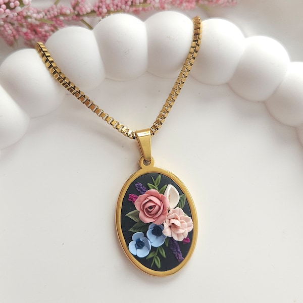 Floral necklace, 18k Gold plated 316L Stainless Steel, pendant polymer clay.