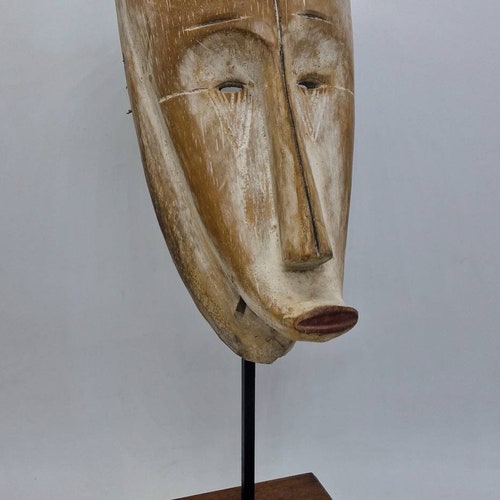 Mask Fang shops ngil gabon