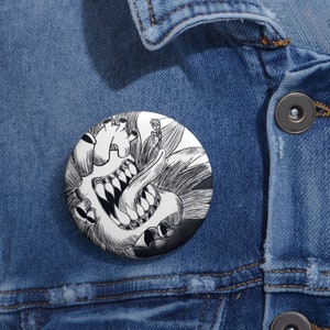 Metal Chaos Heart Feeding Pin Button White