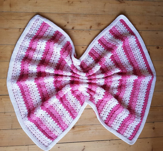 Hand knitted Modern Granny Stitch Pink Crochet 99 x 93cm, 39 x 