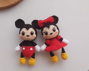Mickey and Minnie mouse English pattern