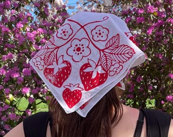 Bandana in cotone con stampa fragola