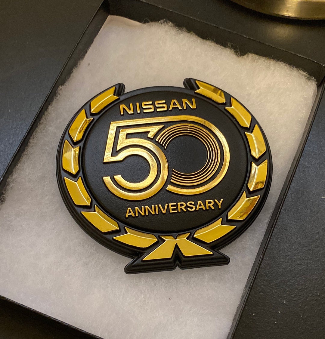 日産50周年記念バッジ300zxの復刻版 - Etsy 日本 日産50周年記念バッジ300zxの復刻版 - Etsy 日本