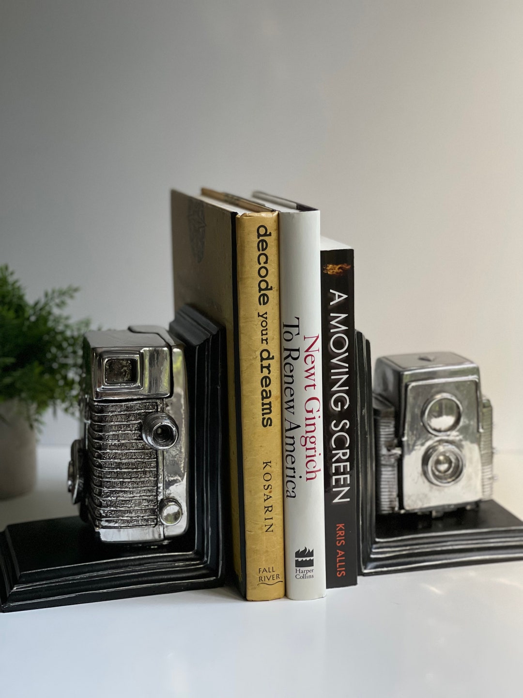 Vintage Camera Bookends Safety Storage Box Retro Camera Props Secret Storage Compartment