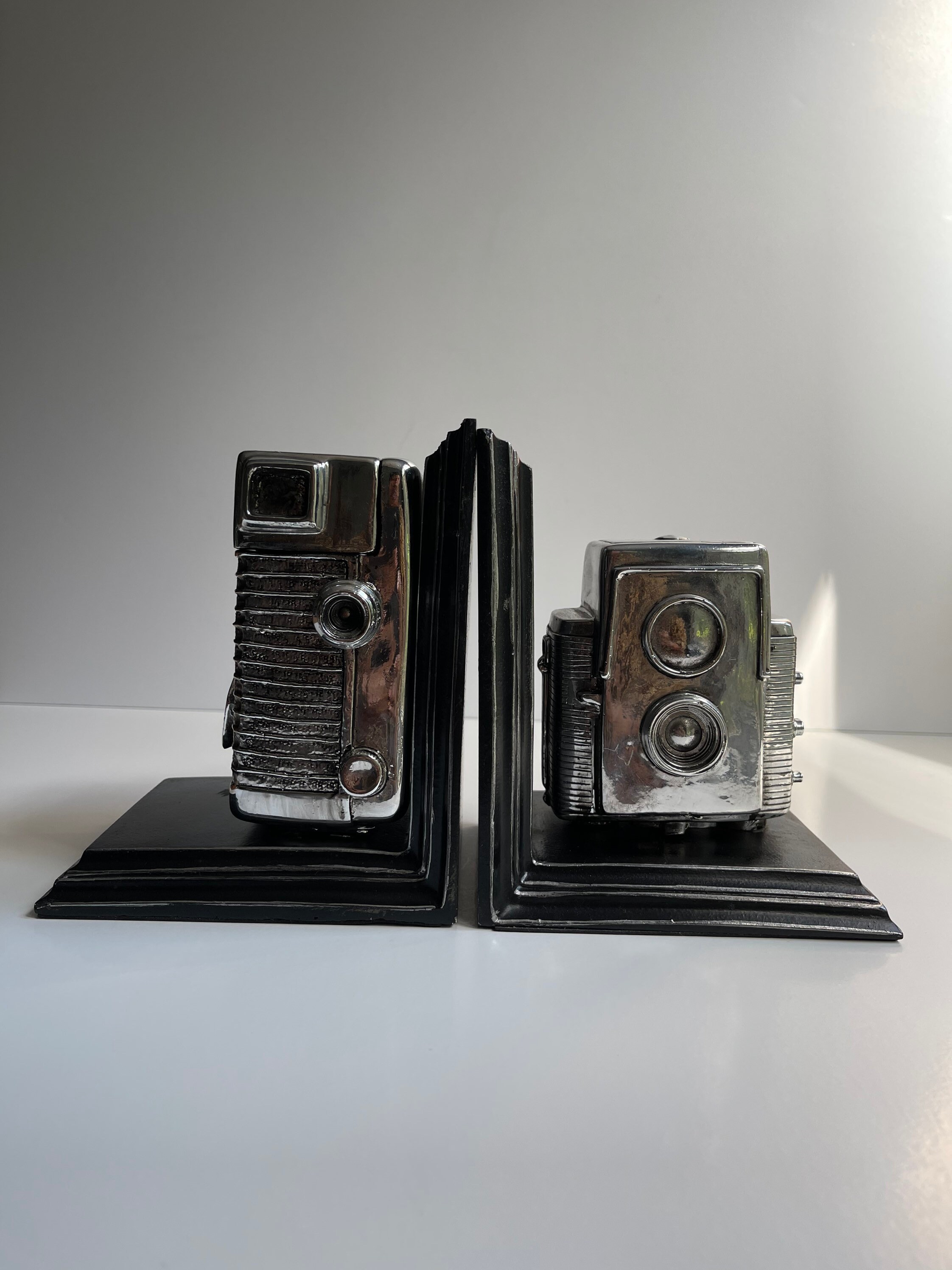 Vintage Camera Bookends Safety Storage Box Retro Camera Props Secret Storage Compartment