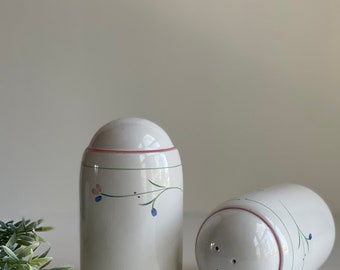 Vintage Ranmaru Nordic Wind Salt & Pepper Shakers: Hand Painted Floral Shabby Chic