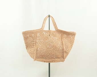Handwoven Small Raffia Tote Bag with Large Crochet Flower Motifs, Handmade Big Shopper Bag, Straw Summer Bag, Crochet Tote Bag, Gift for Her
