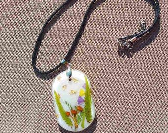 Epoxihartshänge, Halsband med riktig svamp, Presentidé för naturälskare, Smycken med förtrollad skog, Botaniska smycken, Natur, Skogspresent
