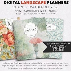 Può includere: Una tazza di ceramica bianca con manico nero e la scritta "But First, Coffee" in grassetto nero. La tazza è posta su uno sfondo sfocato, che suggerisce un'atmosfera accogliente.