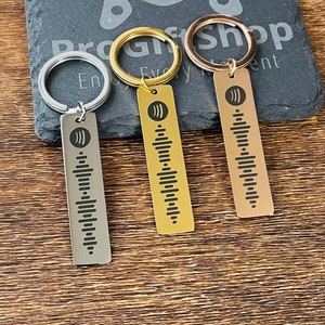 Spotify Keychain Personalized Music Keychains Custom Engraved Scannable Spotify Code Song Keychain Gifts for Men/Women, Music Keyring