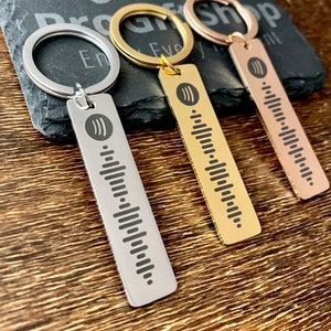Spotify Code Keyring | Personalised Keyring | Custom Music Song Keyring | Personalized Keychain | Engraved Keychain|Gold, Rose Gold ,Silver