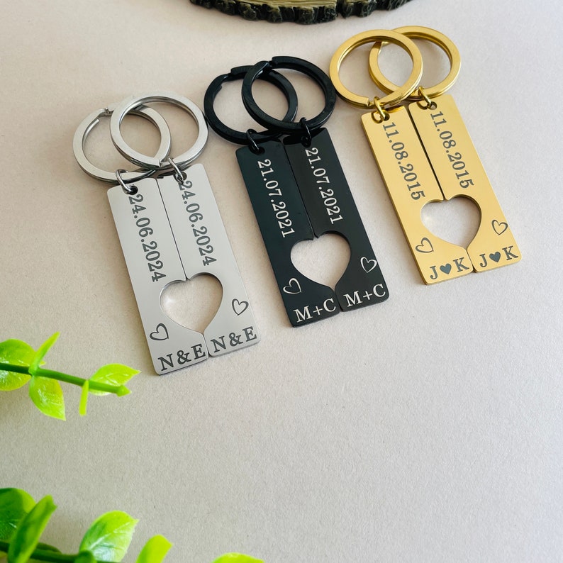 Custom Engraved Heart Couple Keychain Set, Wedding Date Keyring with Coordinates Anniversary Gift Engravable Date Keychain Gift from Him Her image 4