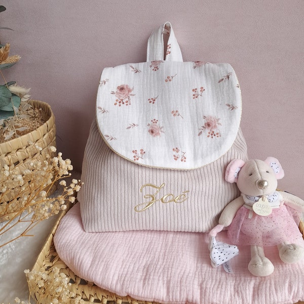 Sac à dos personnalisé enfant maternelle ou crèche en velours écru tissu fleurs