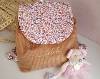 Sac à dos personnalisé enfant maternelle ou crèche en velours camel tissu liberty