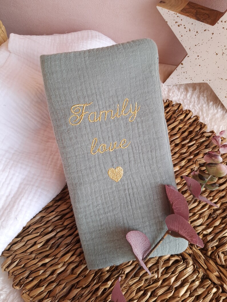 Personalized family booklet cover embroidered in double cotton gauze with small embroidered heart image 2