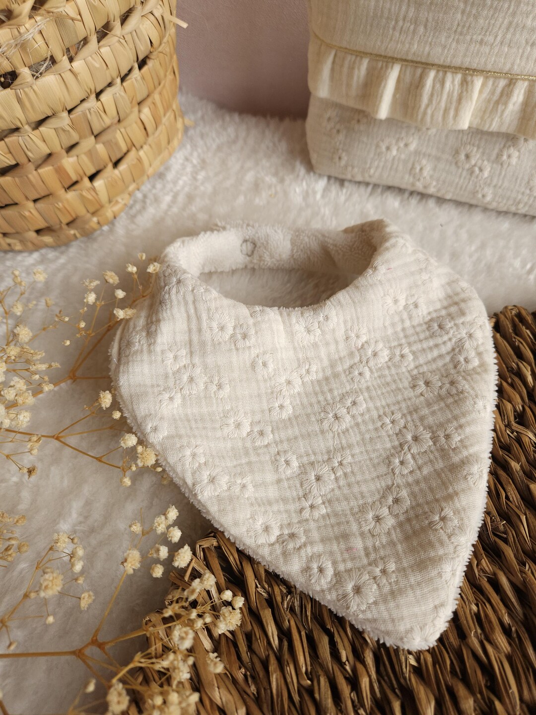 Round Bib Baby Bandana or Round Bib - Soft Cotton Bib - Baby Birth Gift - Etsy