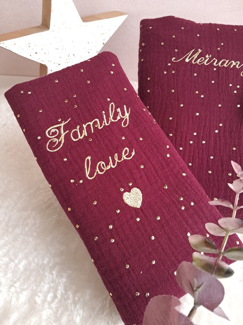 Personalized family booklet cover embroidered in double cotton gauze with small embroidered heart image 5