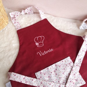 Personalized embroidered children's kitchen apron for birthday, Christmas, handmade gift image 3