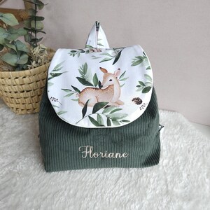 Sac à dos personnalisé enfant maternelle ou crèche en velours kaki et tissu animaux biche cadeau de naissance anniversaire