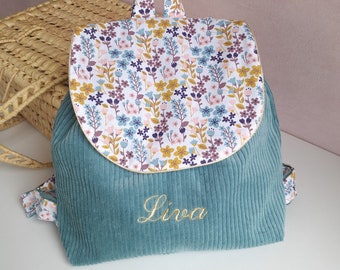 Sac à dos personnalisé enfant maternelle ou crèche en velours vert céladon tissu liberty