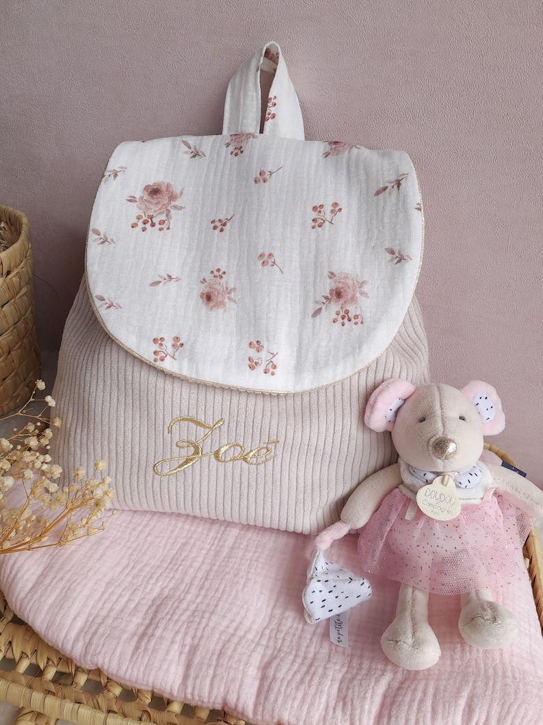 Sac à dos personnalisé enfant maternelle ou crèche en velours écru tissu fleurs image 2