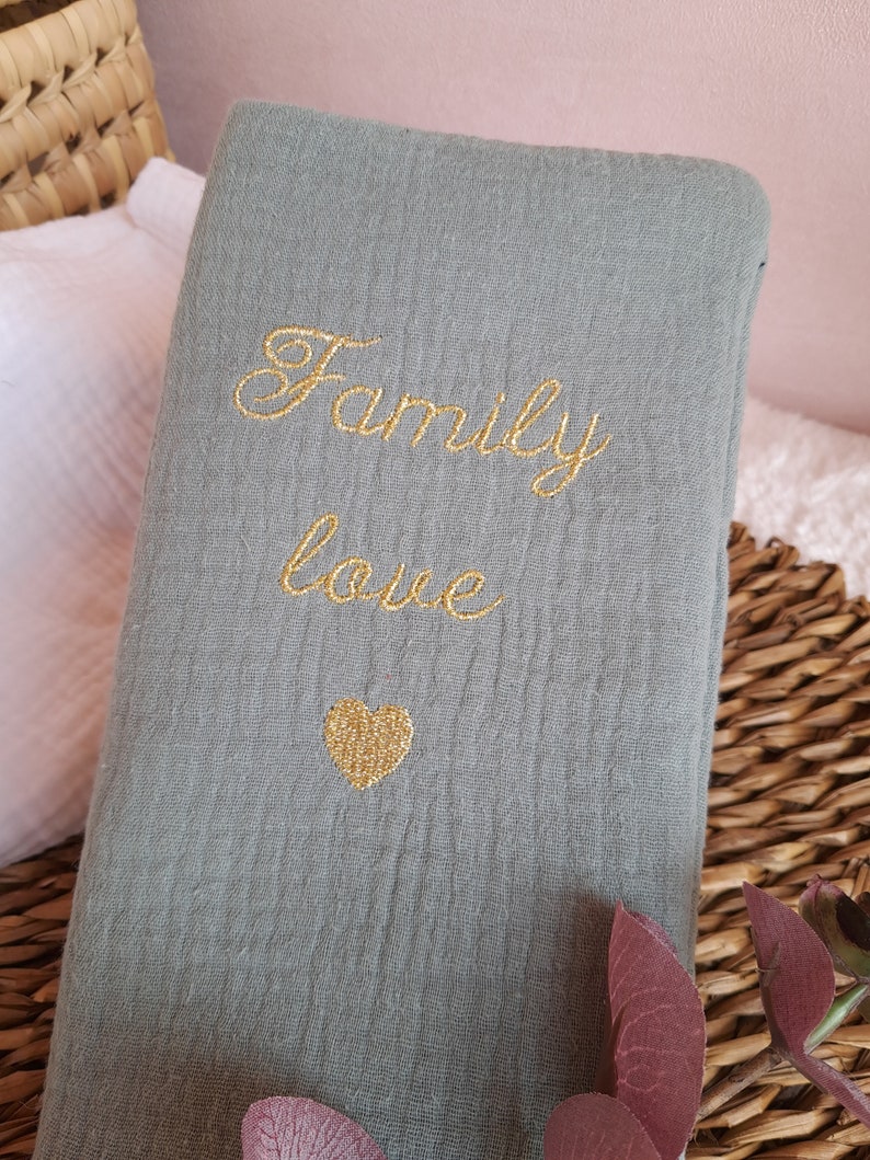 Personalized family booklet cover embroidered in double cotton gauze with small embroidered heart image 4