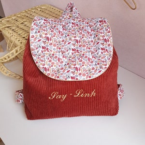 Sac à dos personnalisé enfant maternelle ou crèche en velours rouille tissu fleuri