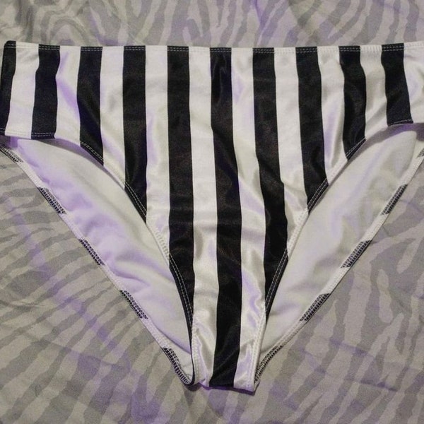 Boohoo "Beetlejuice" Striped High Rise Lined Bottoms | Plus SizeBikini Bottoms | US Size 16 / UK Size 20