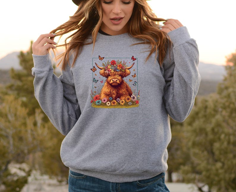 Sudadera de vaca de las Tierras Altas, suéter divertido de vaca, top de animales de granja, regalo para amantes de los animales, sudadera con animales, jersey de mariposas, regalos de vaca de las Tierras Altas imagen 6
