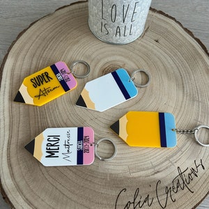 Personalized keychain for teacher, master and assistant teacher - End of school year gift