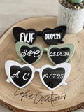 Personalized heart-shaped glasses - Initial and date glasses for weddings or baptisms - Hen and stag party gift - Fun wedding photo product logo