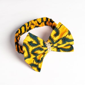 The Classic Akosua Bow - multicolor hair bow - hair bow for girls - African fabric hair bow - hair accessories for girls - classic bow