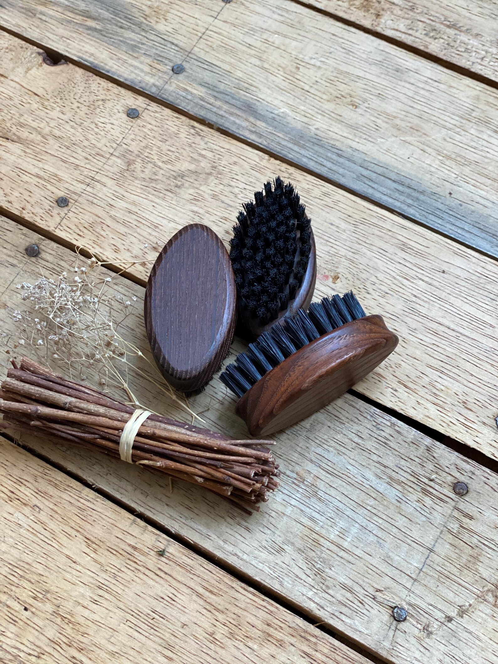 Nail Brush Thermowood Oval Dark main image 0