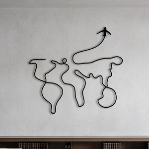 Wereldkaart metalen zeer fijne tekeningen, minimalistische wereldkaart, decor grote muur, kantoorcadeau, wereldkaart met vliegtuig, wereldkaart kunst aan de muur, cadeau vaderdag