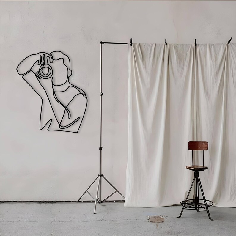 Photographers Metal Line Art, Photographer Man Art, Cameraman Figure