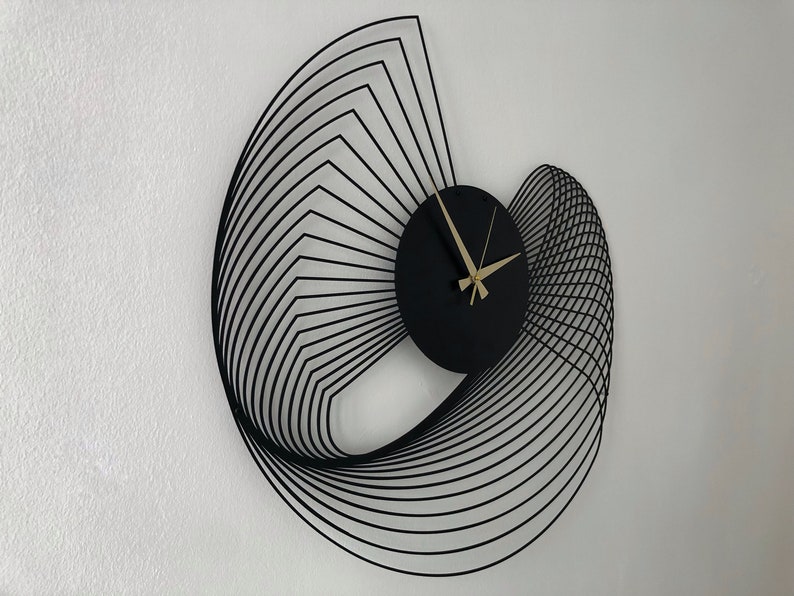 Horloge murale spirale en métal, horloge murale lignes, décoration d'intérieur de luxe, horloges murales, cadeaux d'anniversaire, oeuvre d'art murale en métal noir, énorme horloge murale image 6