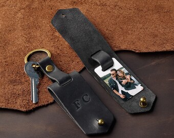 Man accessory gift,  leather keychain with photo, personalized mens keychain, engraved gift for man, photo keyring for him, unique gift idea