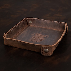 Desk catchall gift, leather valet tray gift, desk organizer anniversary gift, custom entryway tray, housewarming gifts, mens gift