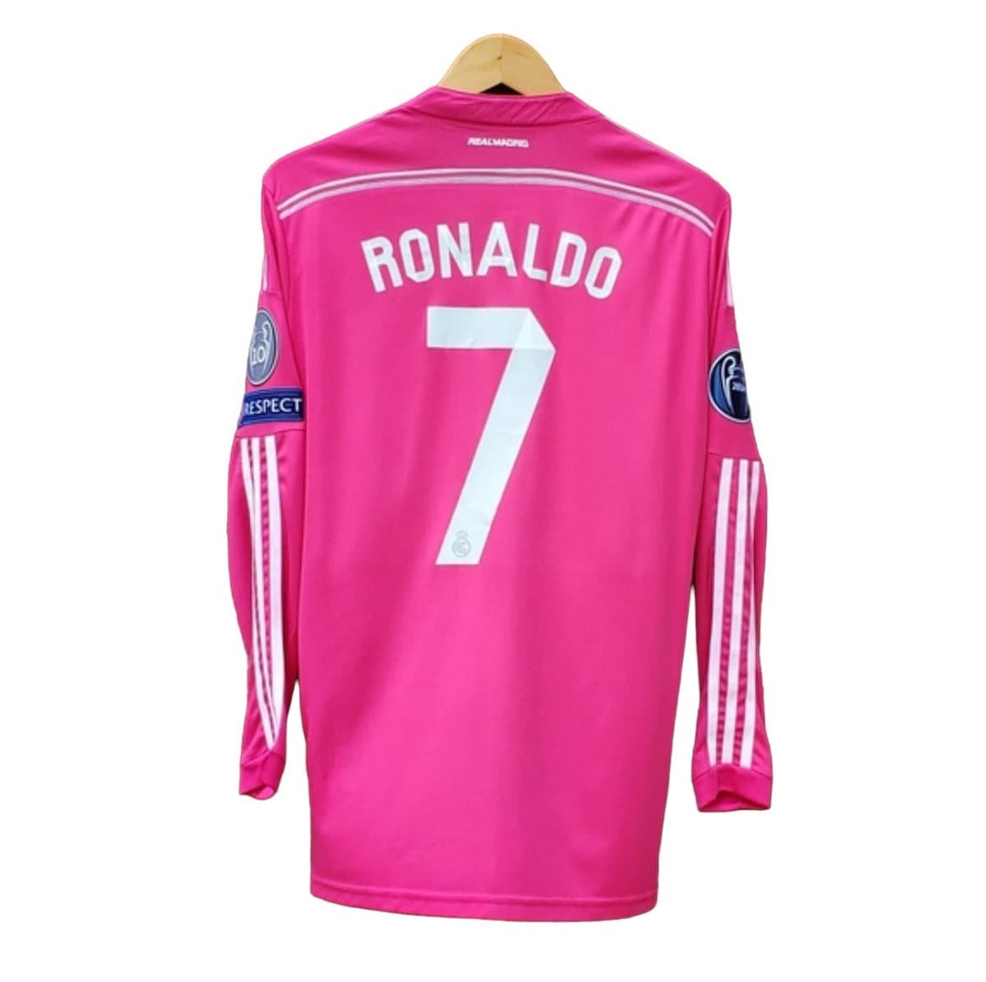 cristiano ronaldo pink