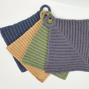 Crocheted pot holders set of 2 made of cotton