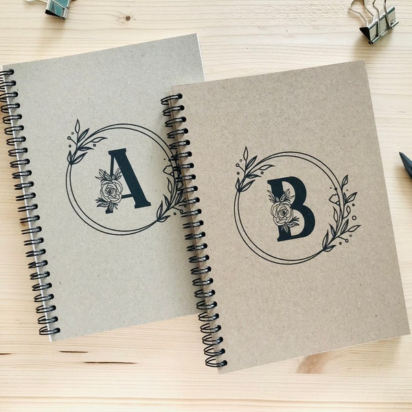 Notizbuch personalisiert mit Monogramm Ringbindung Spiralbindung A4 A5 A6 blanko | Kraftpapier | Blumenornament