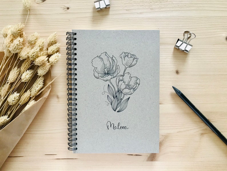 Notizbuch personalisiert mit Namen Ringbindung Spiralblock A4 A5 A6 blanko Kraftpapier Tulpen Grau