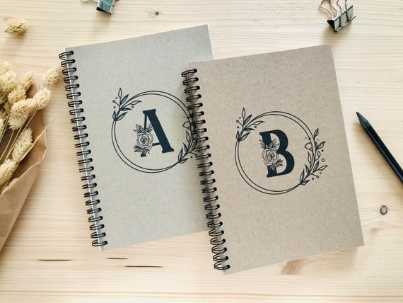 Notizbuch personalisiert mit Monogramm Ringbindung Spiralbindung A4 A5 A6 blanko | Kraftpapier | Blumenornament