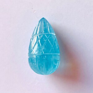 Intaglio a forma di goccia di acquamarina naturale, intaglio sciolto, intaglio in pietra di cristallo acquamarina, intaglio artigianale, eccellente intaglio da taglio