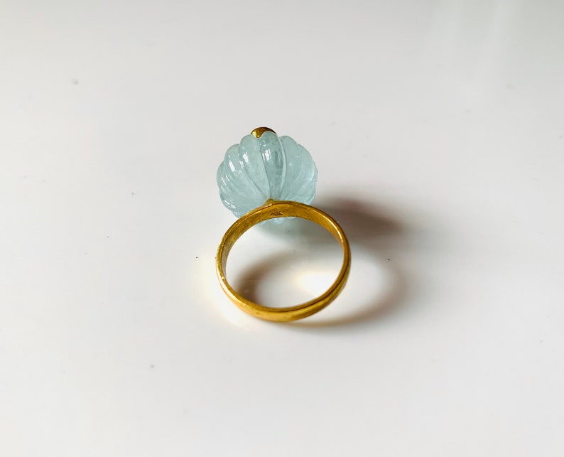 Handgjord ring med snidad akvamarinmelon, Statementring i sterlingsilver bild 4
